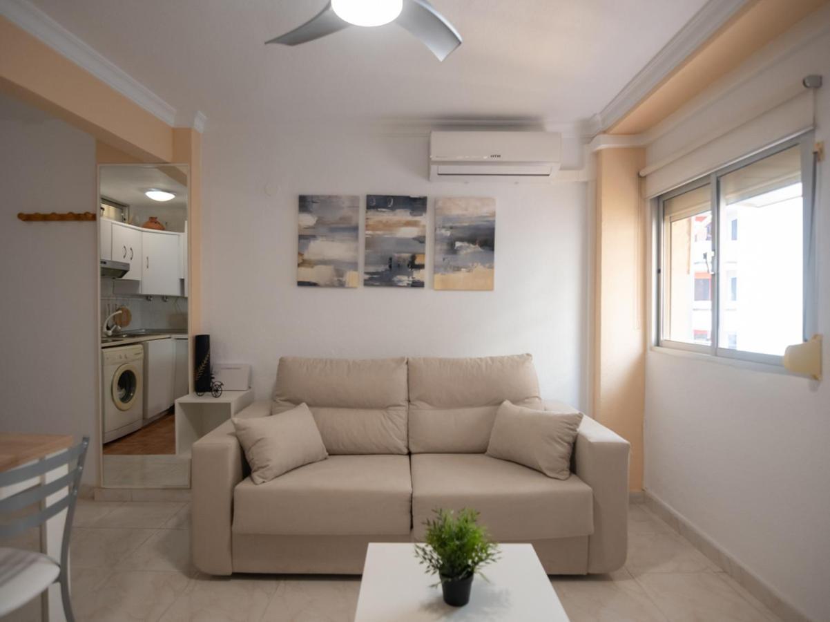 Meraviglioso Appartamento A Fuengirola Bagian luar foto